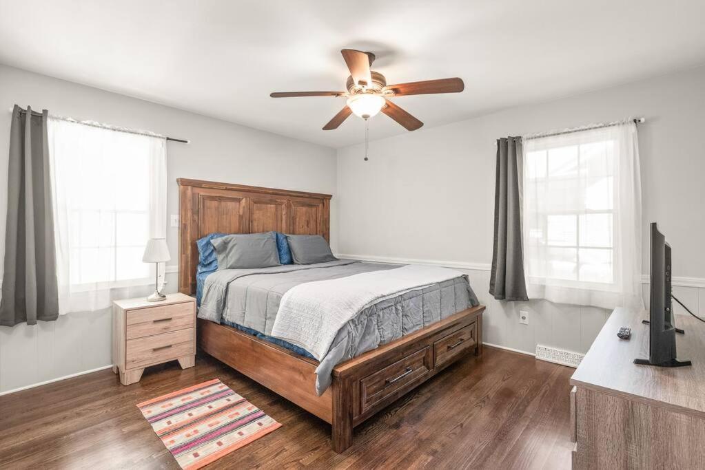 Ferienwohnung Spotless 4Br Near Clt Uptown, Fast Wi-Fi Charlotte Exterior foto